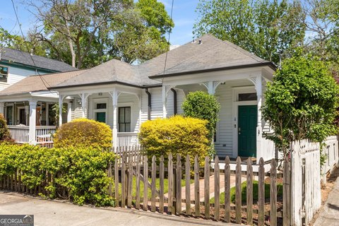 Charming Duplex in Historic District
