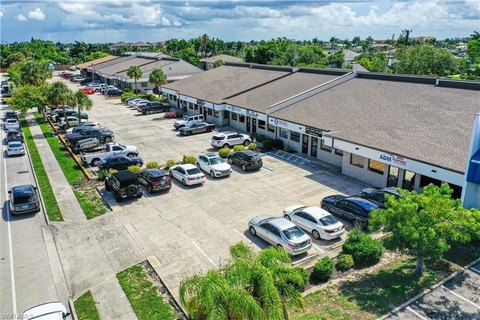 Renovated Flex Space in Business Park