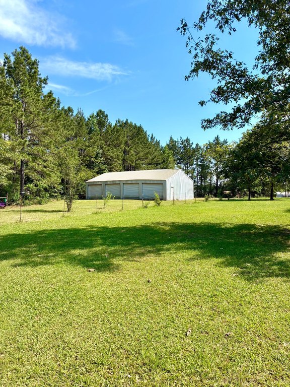 69 Blue Beard Dr, Florien, LA 71429