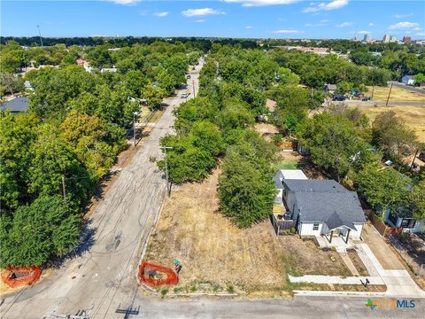 Land, Waco, TX