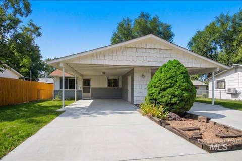 Single-Level Duplex with Carports