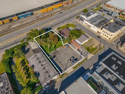 Downtown Brunswick Buildable Lot