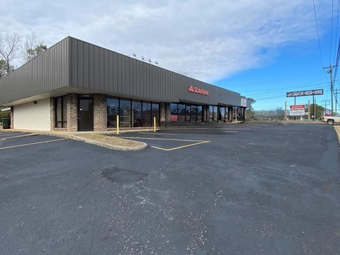 Multi-Tenant Retail Center For Sale