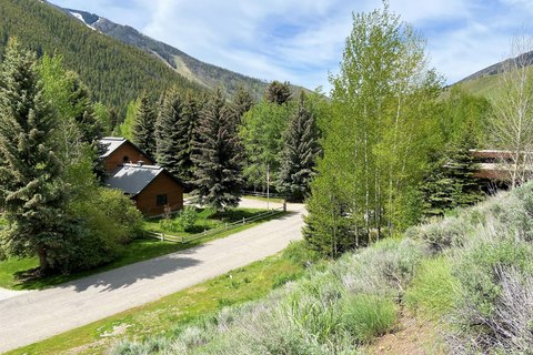 LAND - Ketchum, ID