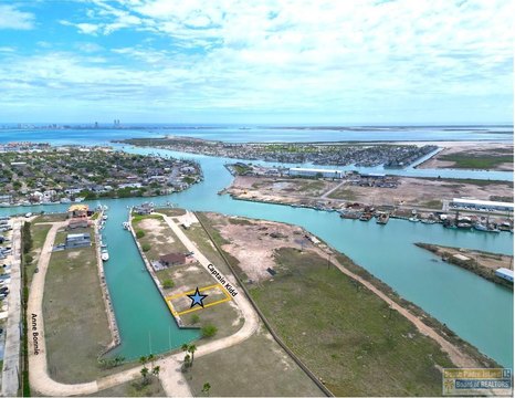 Residential Lot in Pirates Cove