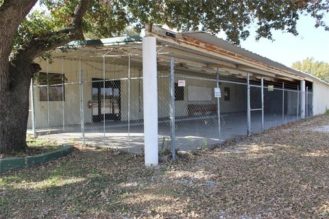 Commercial Property in Reno, TX
