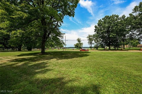 Land Overlooking Turkeyfoot Lake