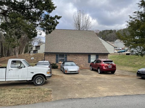 Duplex in Cleveland, Tennessee