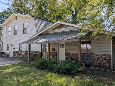 Well-Maintained Triplex in Arkadelphia