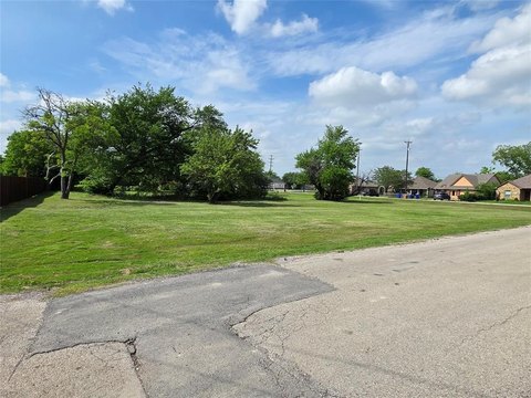 Residential Land in Growing City
