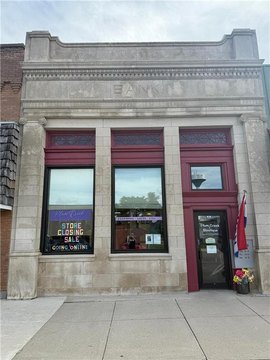 Downtown Walnut Grove Commercial Building