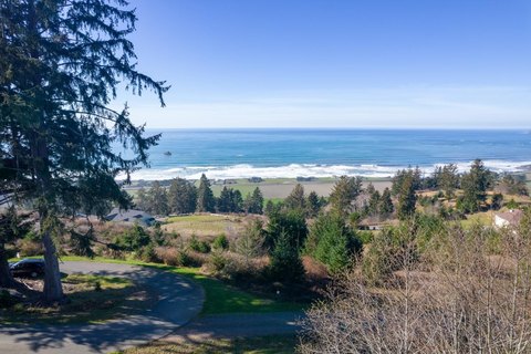 Ocean View Land in Smith River