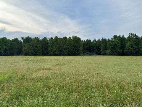 Five Acre Lot in Broken Bow