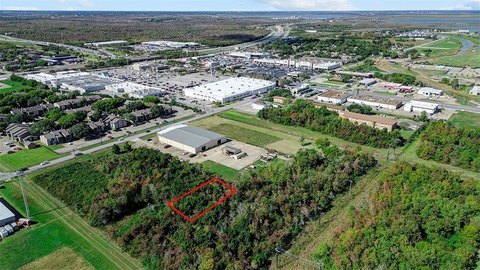 Residential Lots in Growing Area