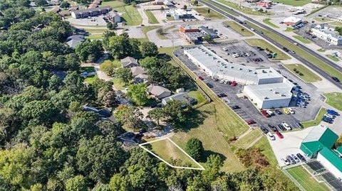 Residential Land in Catoosa, OK