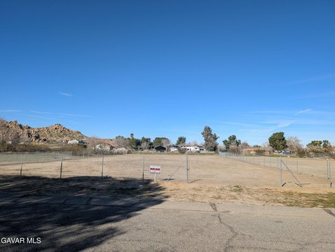 Cleared and Fenced Palmdale Land
