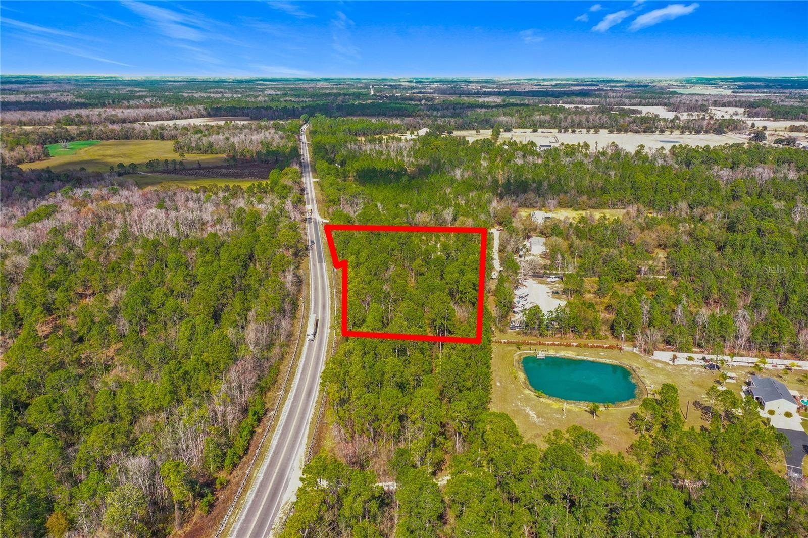 Clermont Land: Dream Home Potential