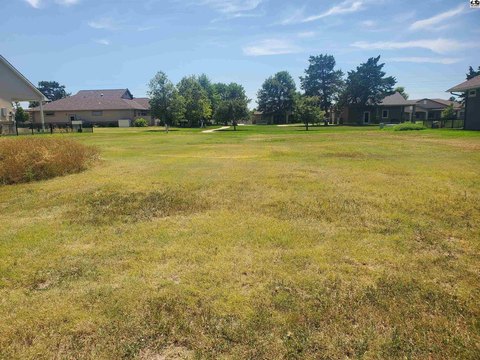 LAND - McPherson, KS
