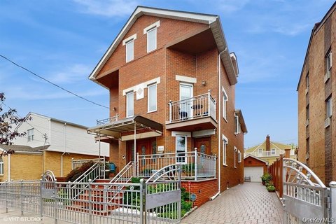 Custom-Built Duplex in Middle Village