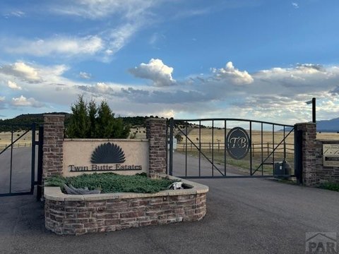 Land, Beulah, CO