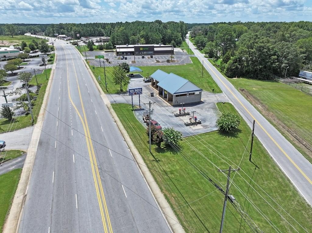 Established Car Wash with Vacant Lot