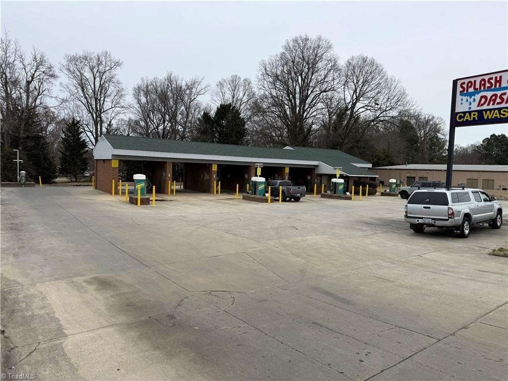 Established Car Wash on Main