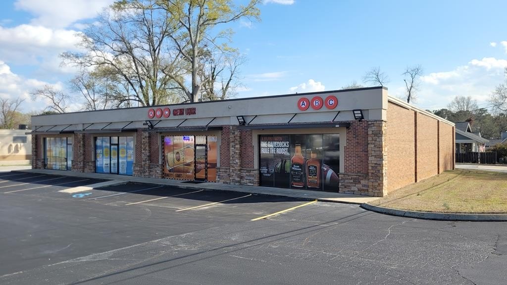 Versatile Commercial Flex Property