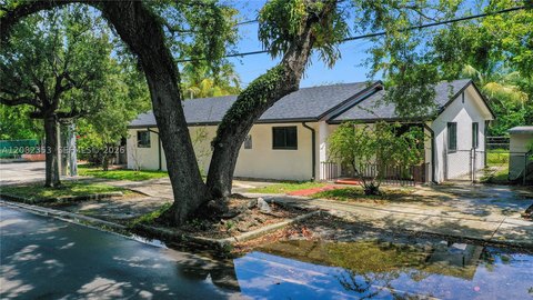 Two-Unit Duplex with Flexible Zoning