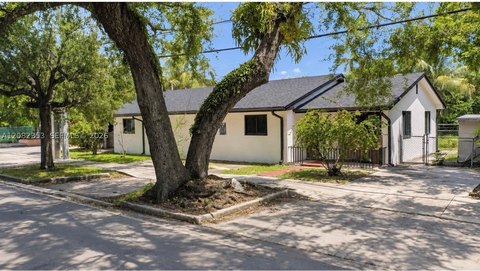 Two-Unit Duplex with Impact Windows