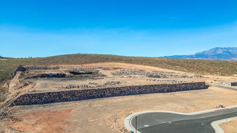 Land with Southern Utah Views