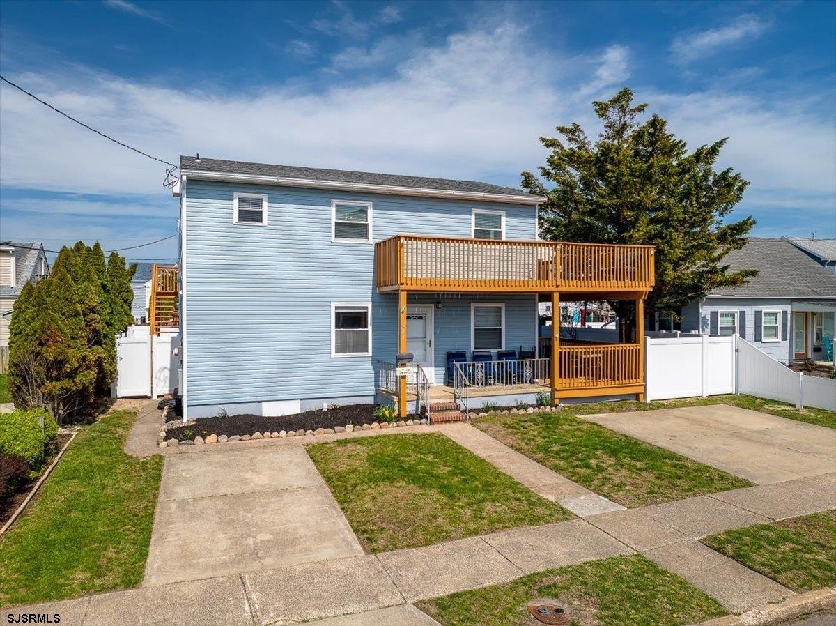 Renovated Duplex Near Beach
