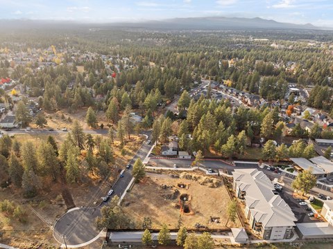 Land, Bend, OR