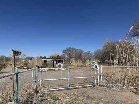 LAND - Los Lunas, NM