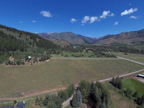 Subdividable Land with Mountain Views