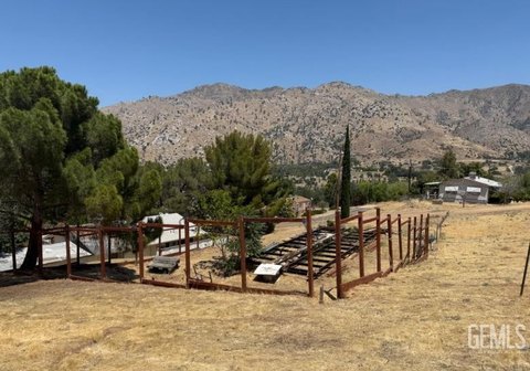 Land, Bodfish, CA