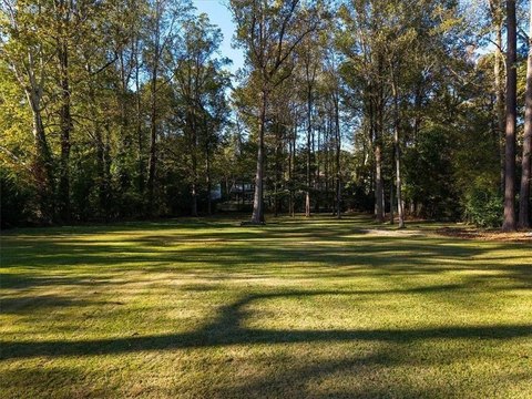 Buildable Lot in Established Neighborhood