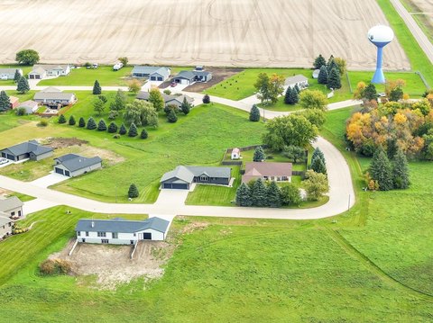 LAND, Estherville, IA