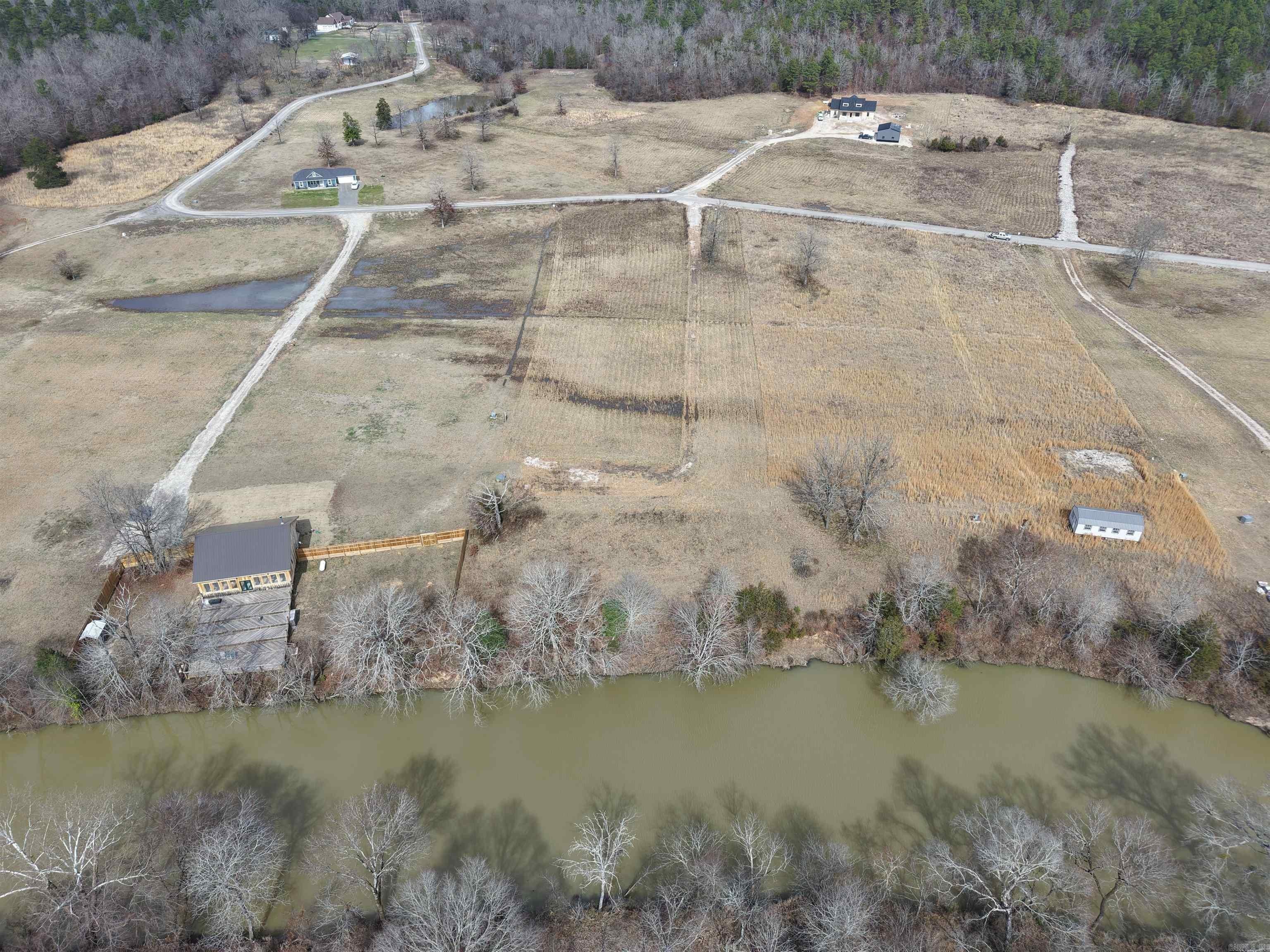 Land in Reva's Retreat