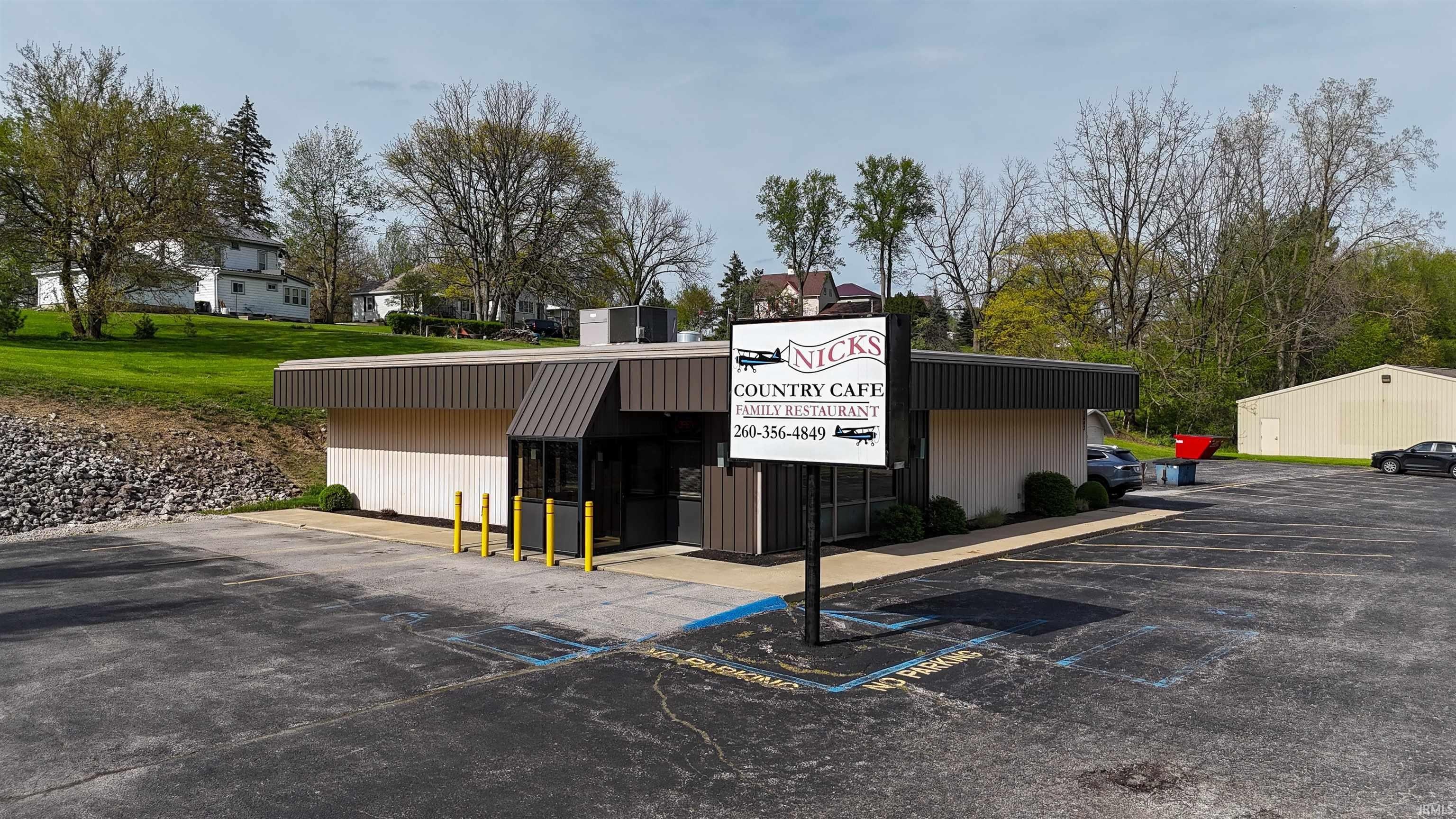 Established Restaurant with Liquor License