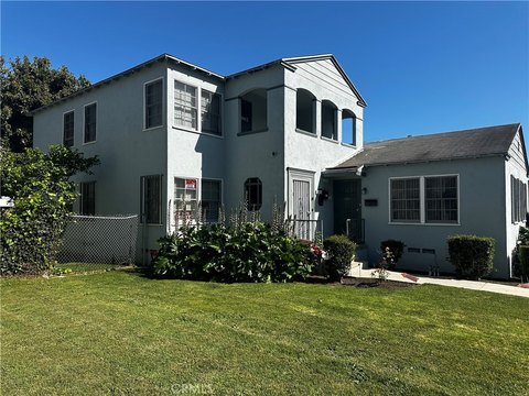 Well-Maintained Triplex in Baldwin Hills