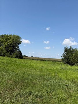 Land, Pleasant Hill, IA