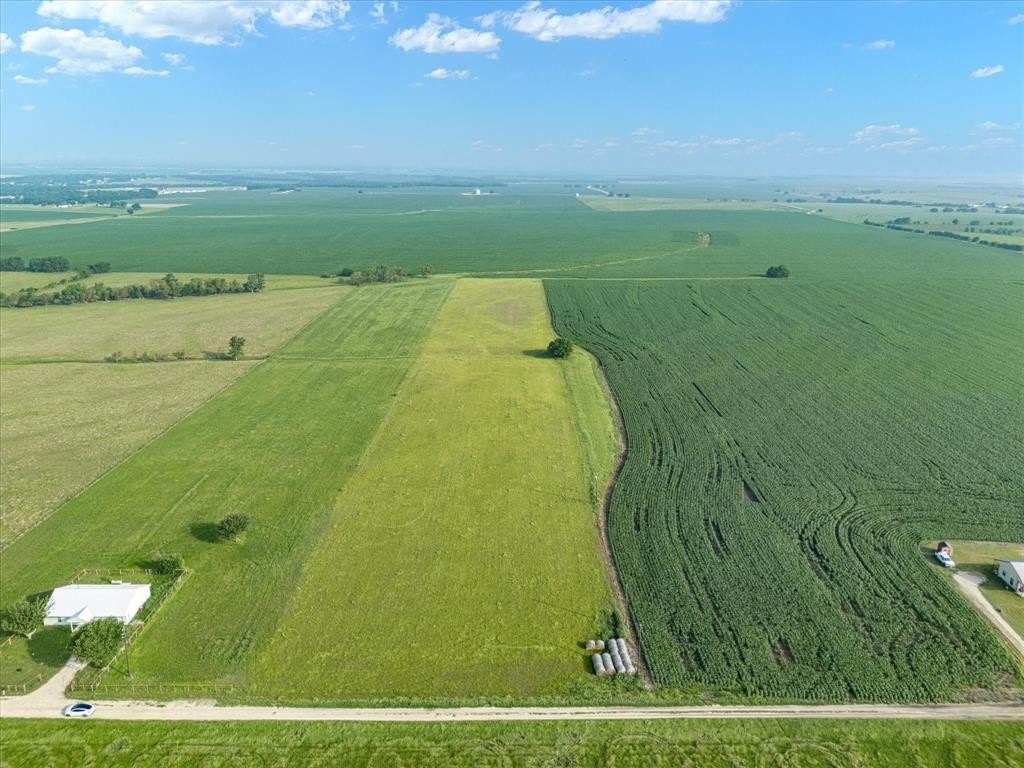 Unrestricted Land in Hill County