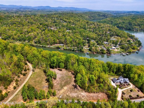 Land in Gated Lakefront Community