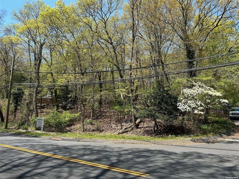 Land, Stony Brook, NY