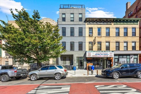 Renovated 7-Unit Apartment Building