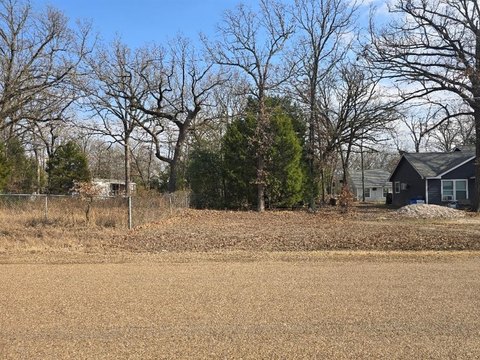 Residential Lot in Cherokee Shores