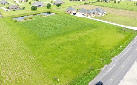 Land, Schriever, LA