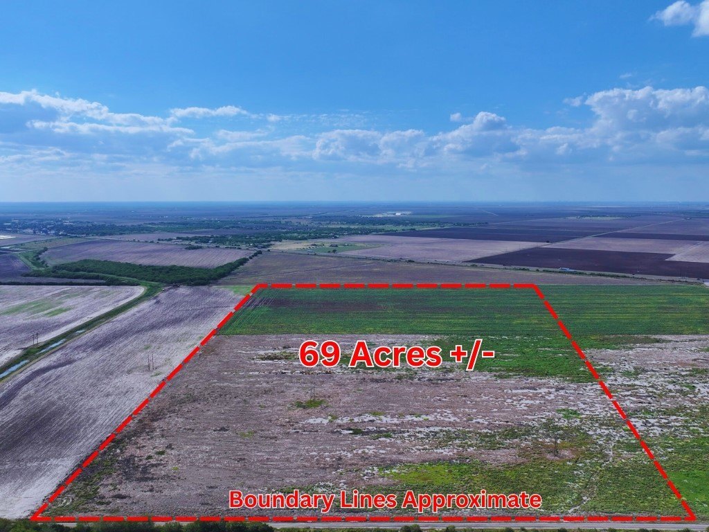 Spacious Land Near Corpus Christi