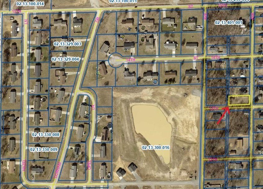 Corner Lot in Johnston City