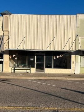 Retail Building in Downtown Tecumseh
